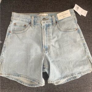 Abercrombie & Fitch “The Dad Short” high rise Jean shorts - Juniors